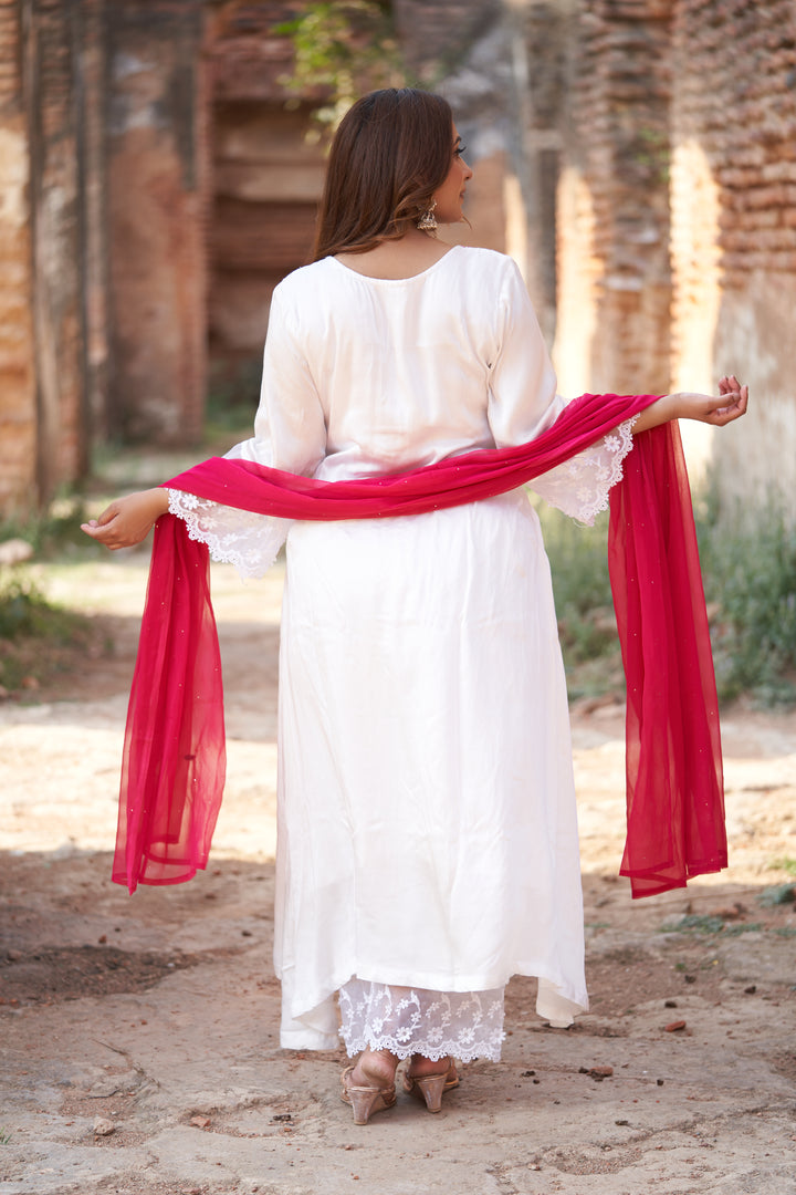 White Muslin Chikankari Kurta