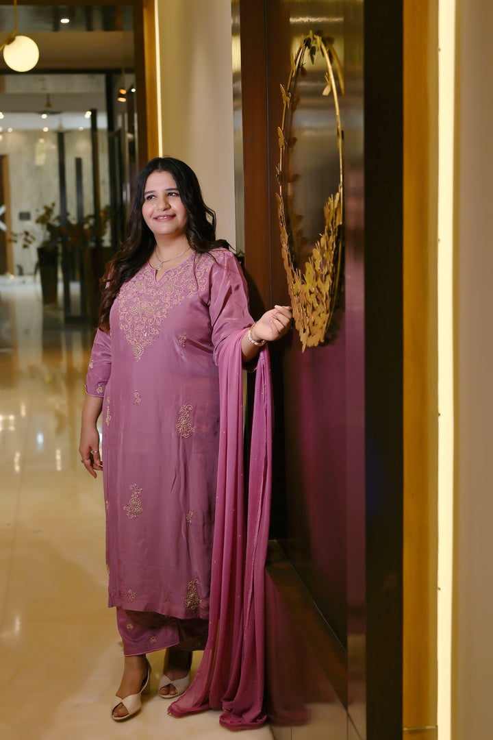 Mouve Hand Embroidered Suit Set-Custom Made