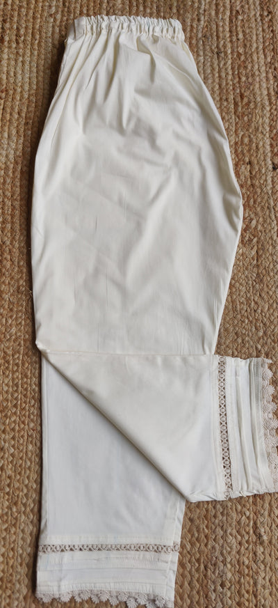 Off White Stretchable Cotton Pant