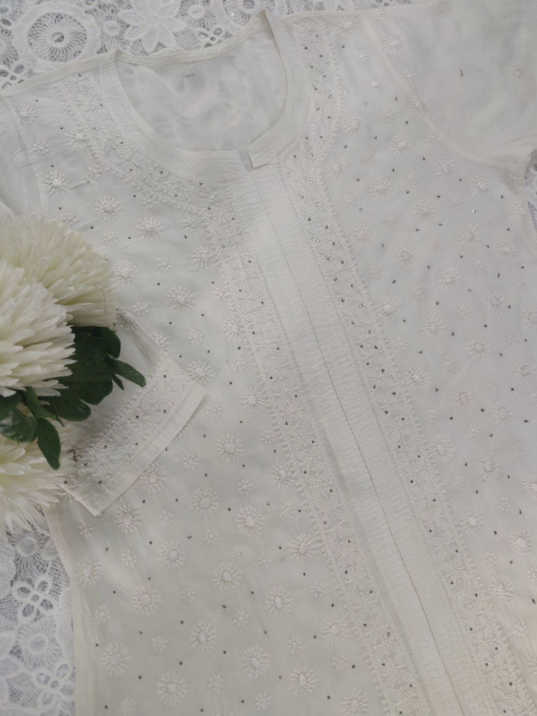 Off White Cotton Chikankari kurta