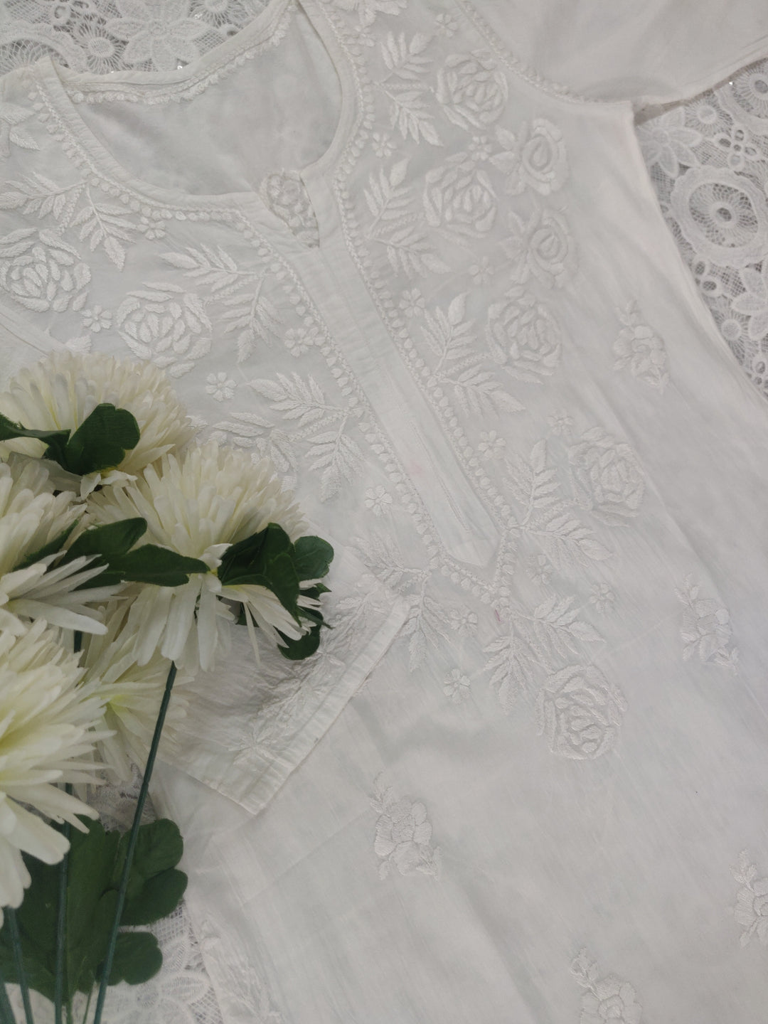 White Cotton Chikankari kurta