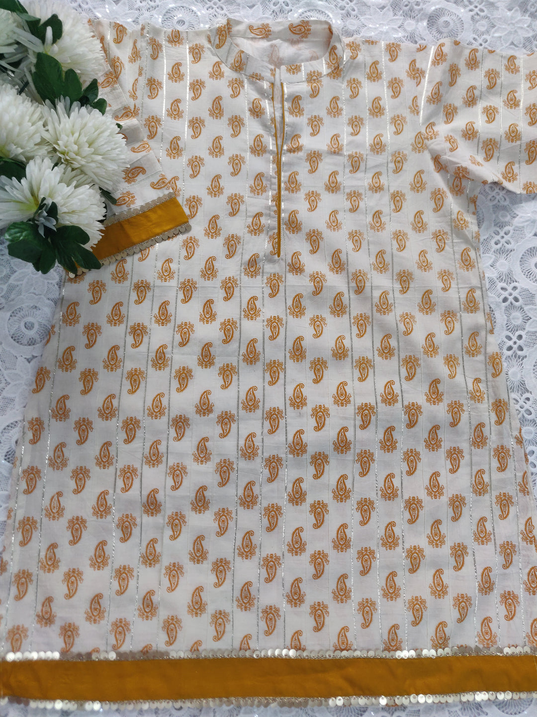 White and Mustard Printed Cotton Short kurta