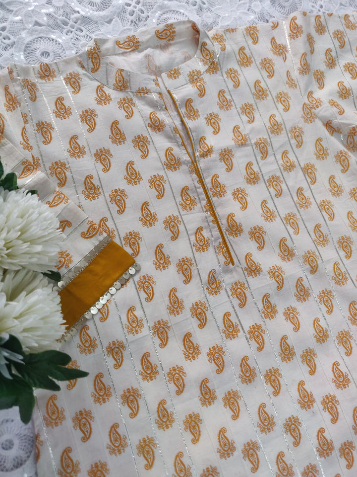 White and Mustard Printed Cotton Short kurta