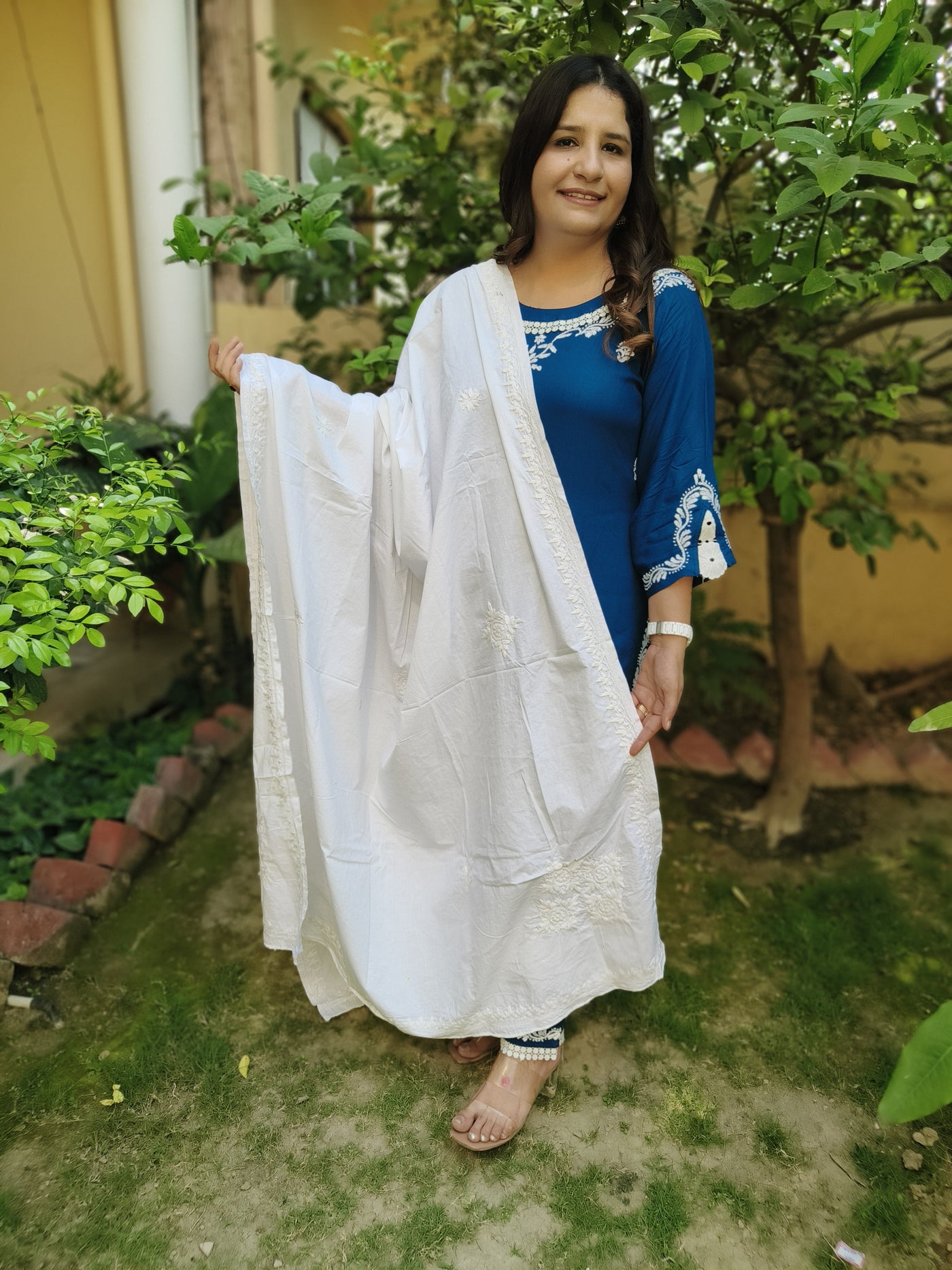 White Cotton Chikankari Dupatta