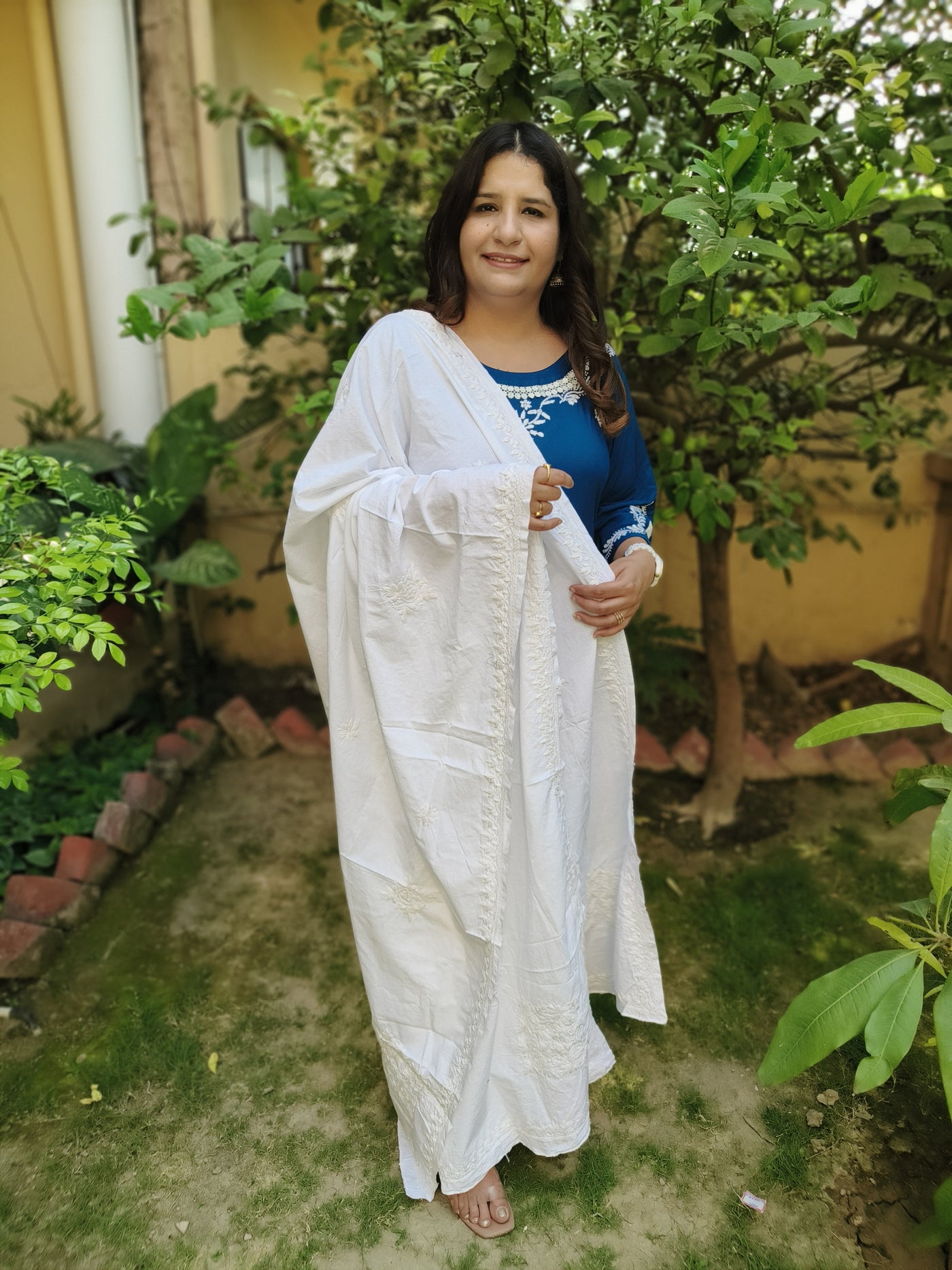 White Cotton Chikankari Dupatta