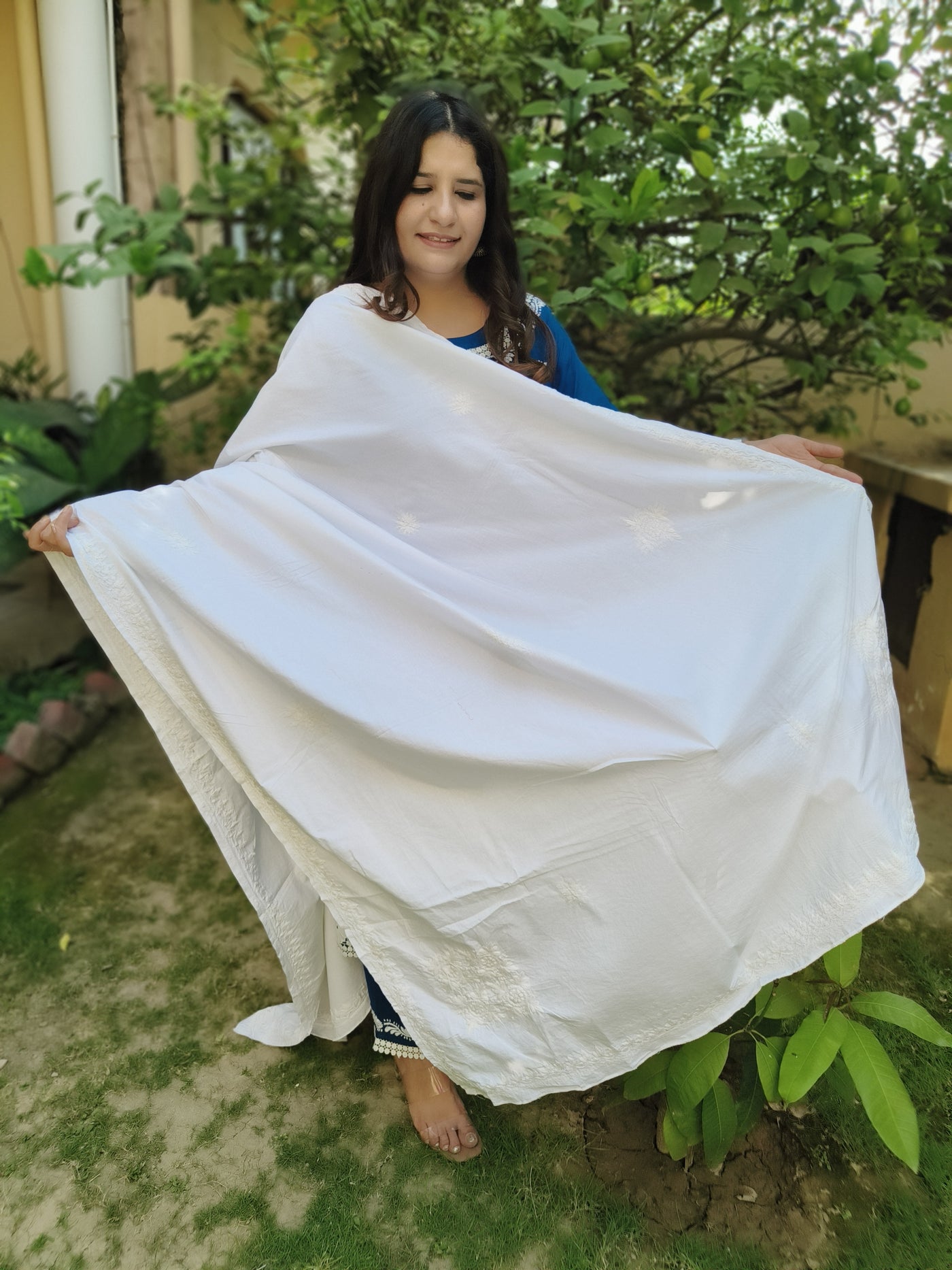 White Cotton Chikankari Dupatta