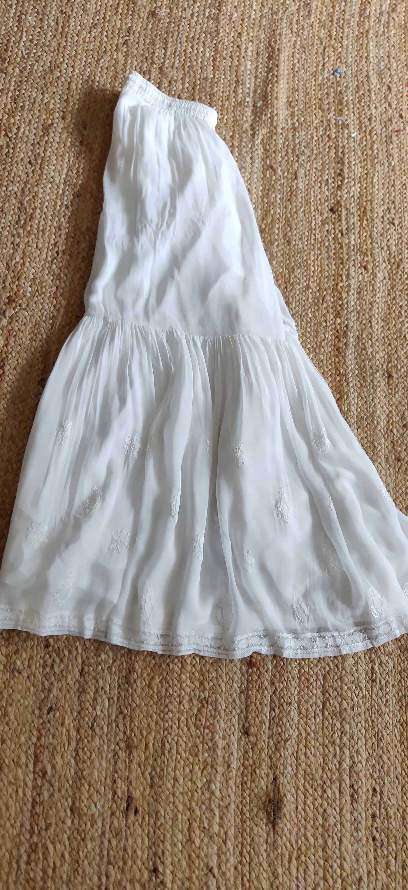 White Georgette chikankari Sarara